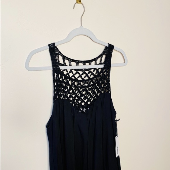 BB DAKOTA // NWT BLACK LACE TOP - Picture 3 of 7